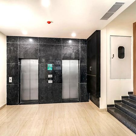 Starlit Suites Newtown Kolkata Bagian luar foto