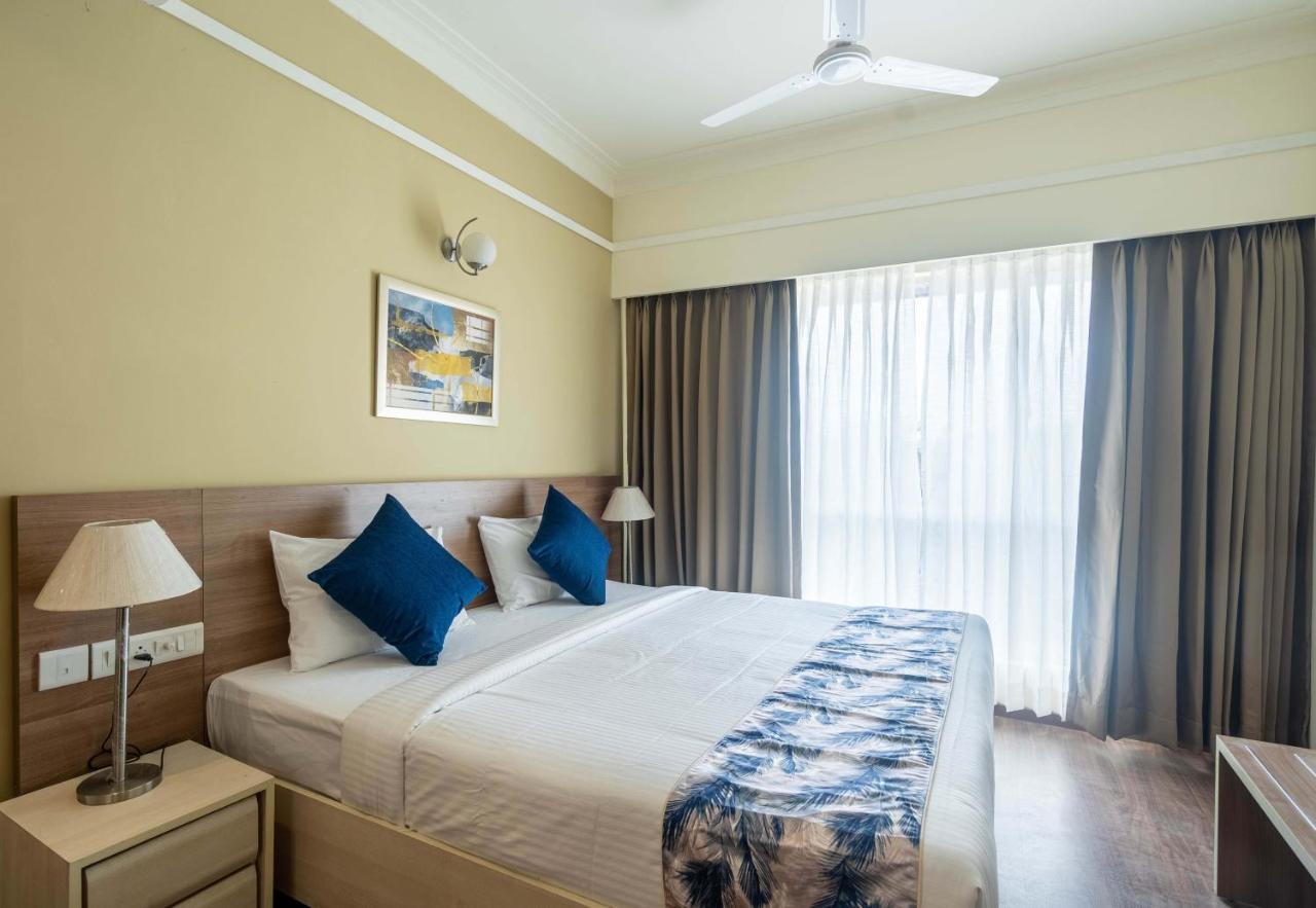 Starlit Suites Newtown Kolkata Bagian luar foto