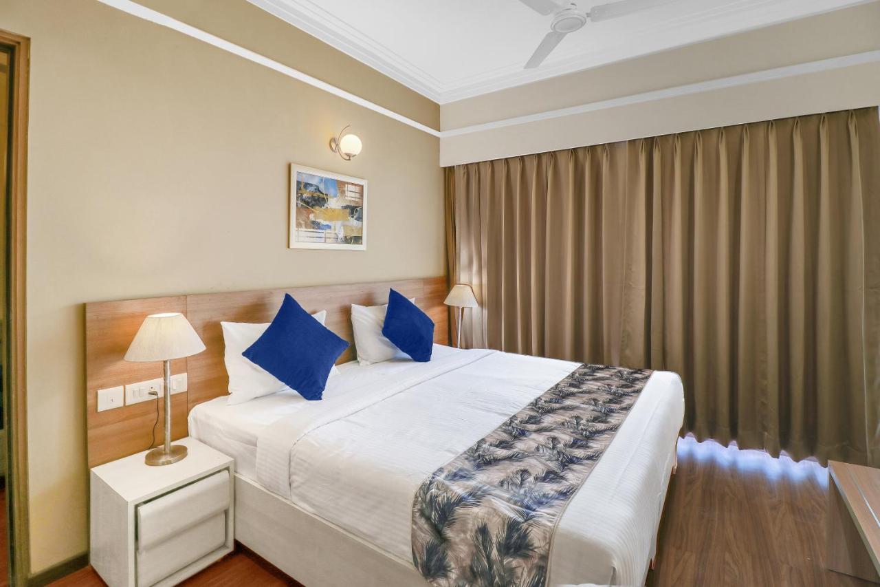 Starlit Suites Newtown Kolkata Bagian luar foto