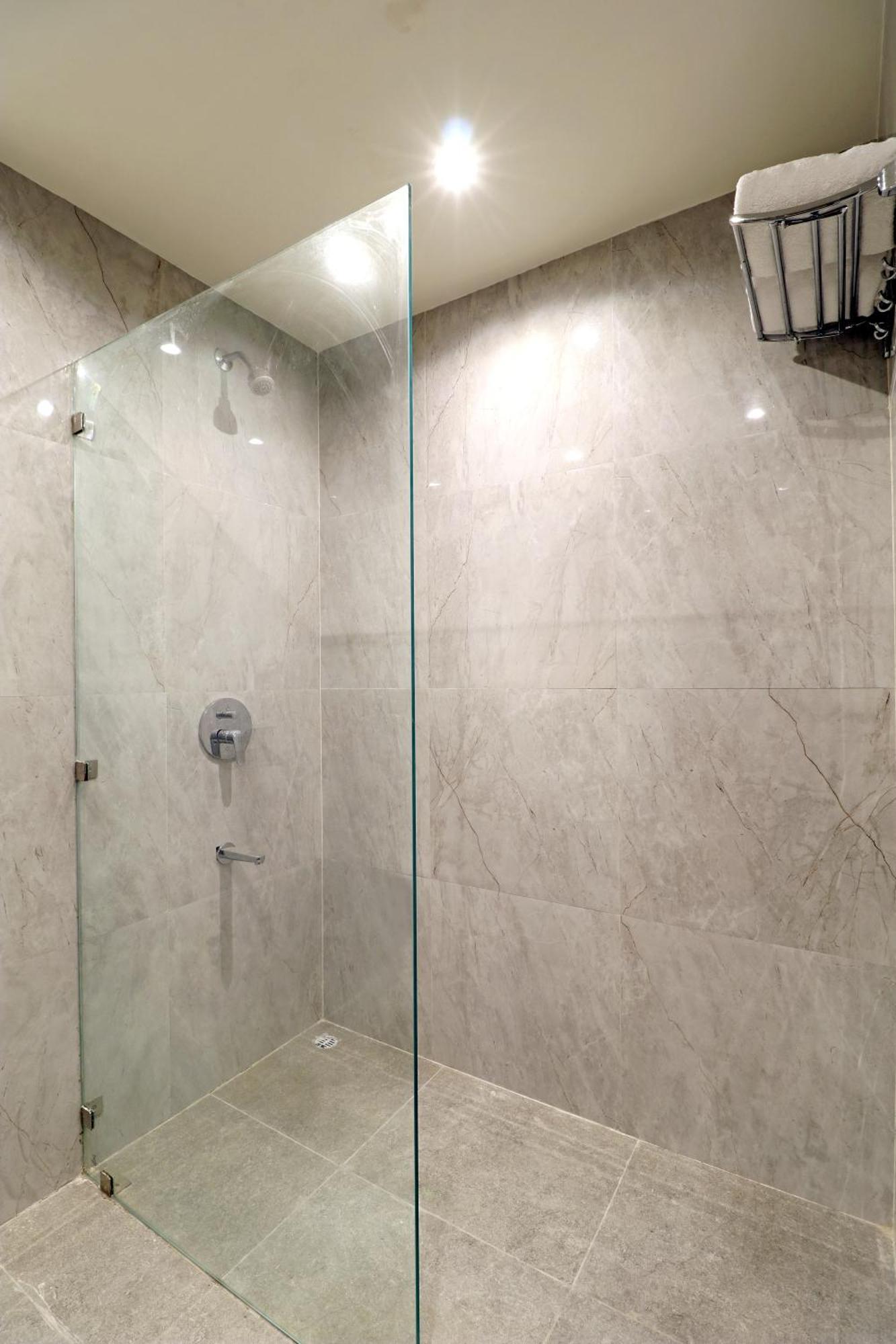 Starlit Suites Newtown Kolkata Bagian luar foto