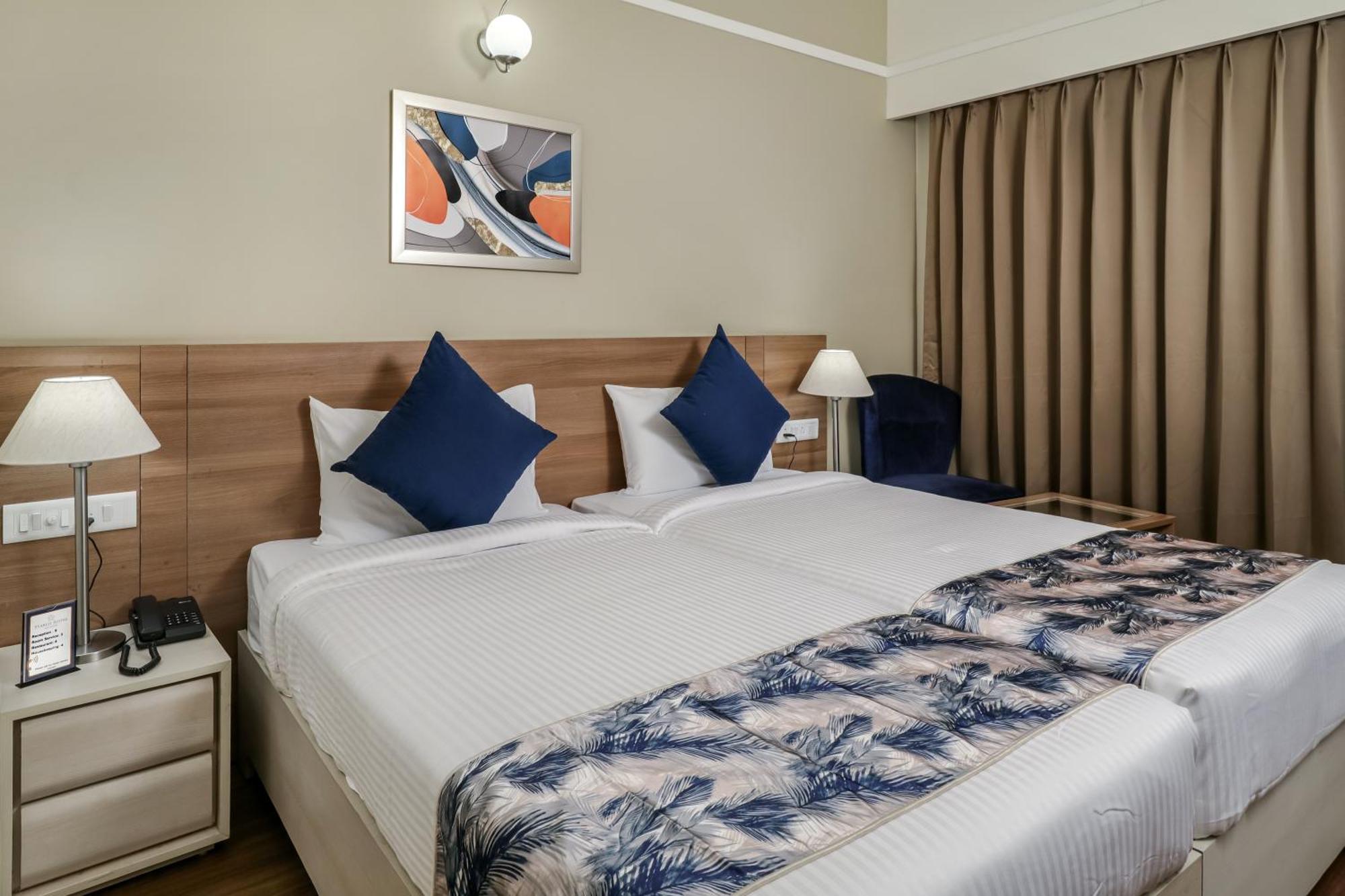 Starlit Suites Newtown Kolkata Bagian luar foto